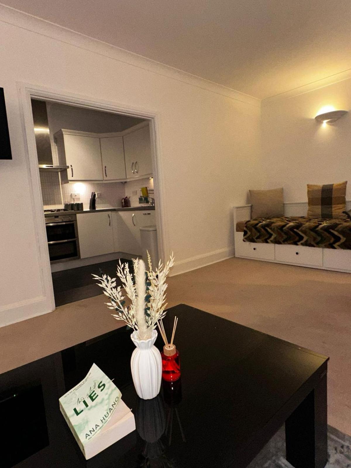 City Lux Apartment Лондон Екстер'єр фото
